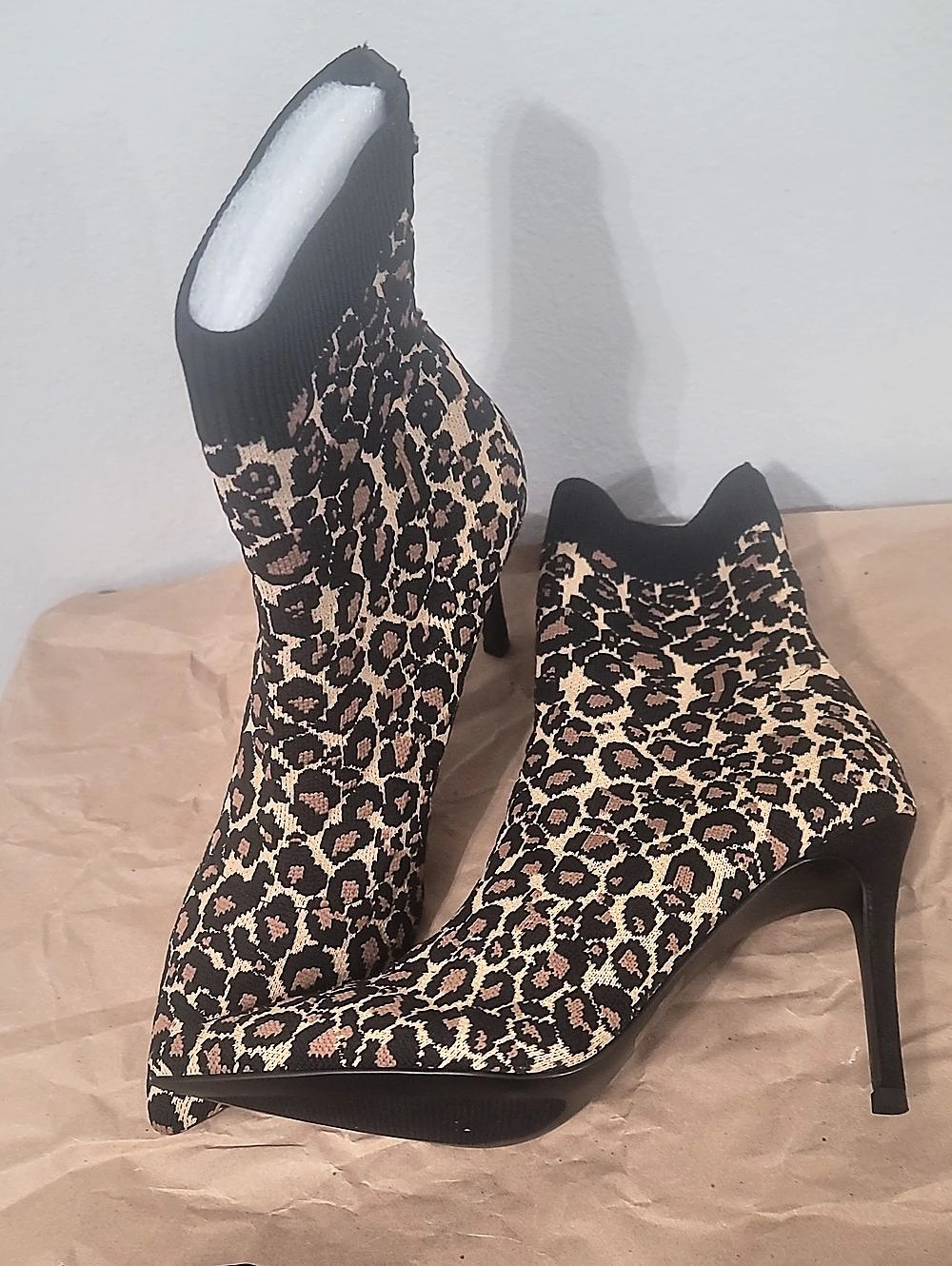 Leopard Print Pointed Toe Heeled Boots Like New